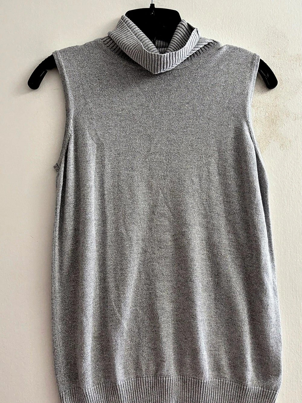 Joseph A Metallic Sleeveless Turtleneck Sweater Silver Medium